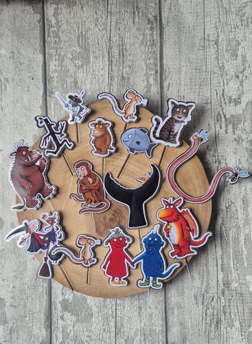 Julia donaldson story cake - julia,