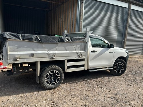 2020 toyota hilux active - 2020,