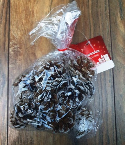 Christmas pine cones - pine,