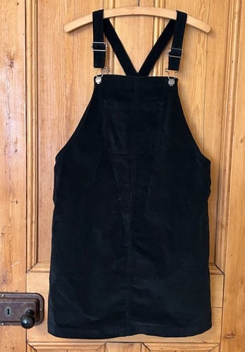 Black corduroy short - tu,
