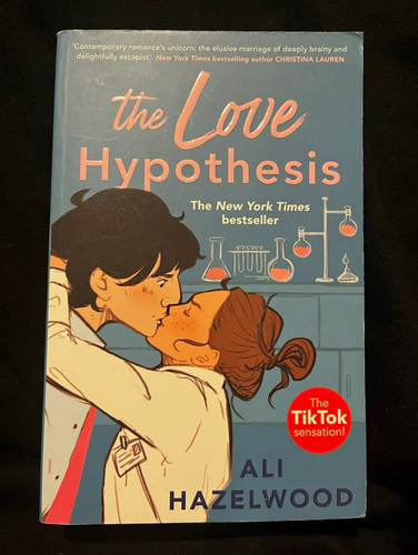 The love hypothesis - -, ali