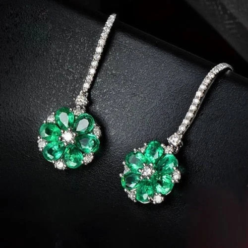 Pear cut emerald - 3.39, ct
