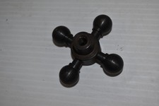 JM LEVIN FOUR PRONGED - STAR