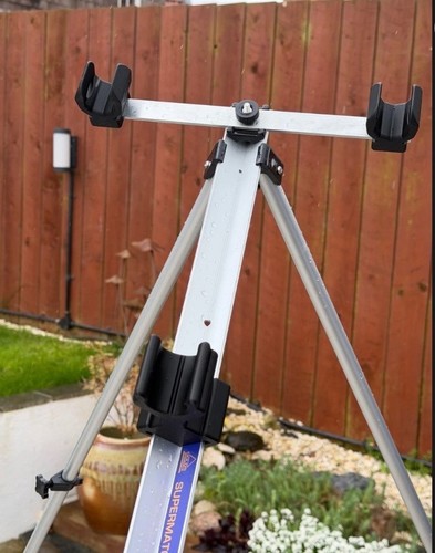Ian golds tripod full - ian,