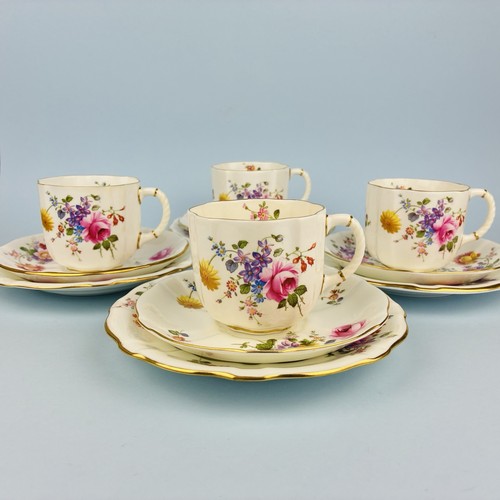 Set vtg royal crown derby - of,