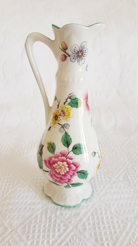 Vase jug porcelain - vase, /