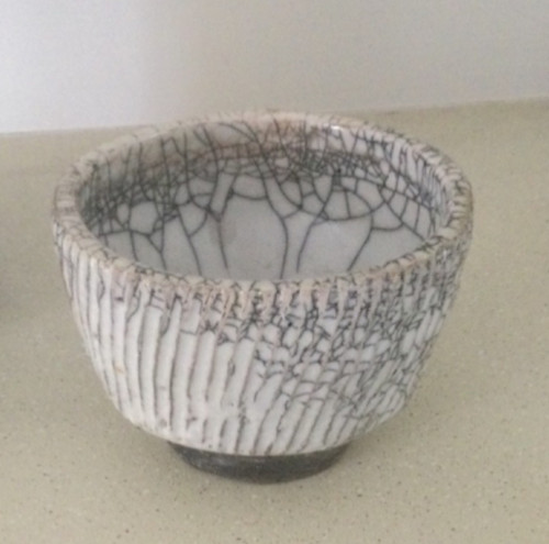 Raku small studio - small, crackled