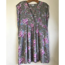 Masai Clothing Co Sage green