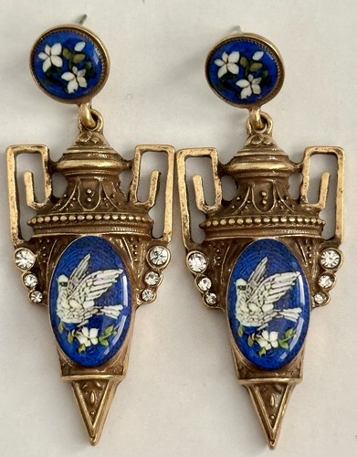 Grecian urn style dove dangle - urn,