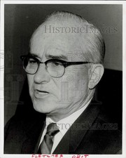 1970 Press Photo Glenn Fletcher, former school superintendent. - hpa92028