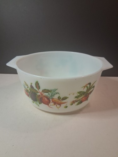 Vintage pyrex tuscany market