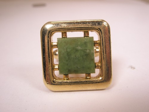 Genuine green jade stone - genuine,