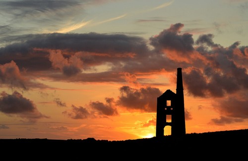 Cornish tin mine engine - engine, house