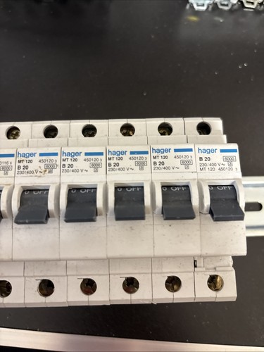 Hager mt120 amp - type, b