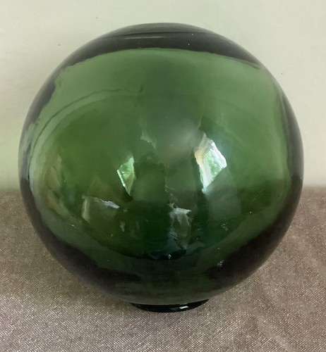 Vintage hand blown green - ,