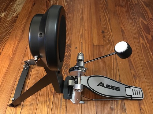 Alesis kick drum - drum, &