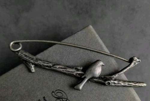 Vintage alloy shawl buckle - alloy,