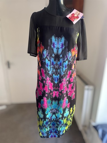 Bnwt twiggy dress size - by,