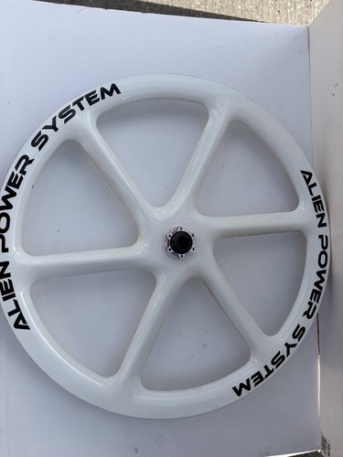 Carbon bike wheel alien - bike,