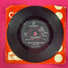 The Seekers, Open up Them Pearly Gates/I'll Never Find Another You 7’  Record