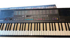 YAMAHA PSR -215 KEYBOARD 61