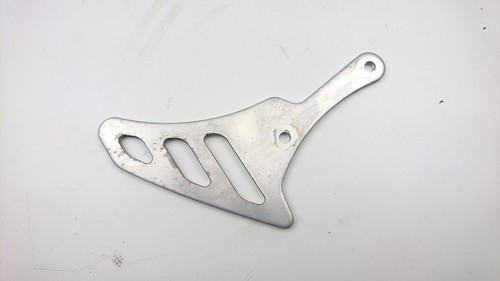 Lower chain guard triumph - lower,