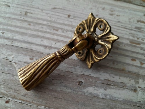 Antique vintage brass - , pull