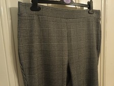 Mark spencer black white - &,