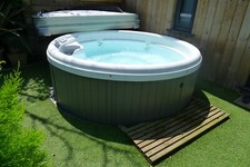 Cove C110 4 person, 14 Jet Hot Tub Spa made by Nordic Spas.
