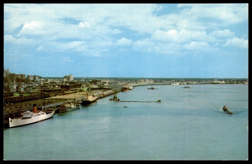 Postcard chrome barge towing - chrome,