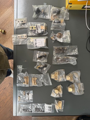 Ironmongery mixed lot - -,
