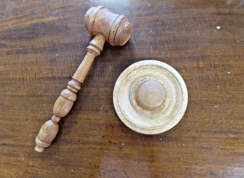 Vintage wooden oak auctioneers - vintage,