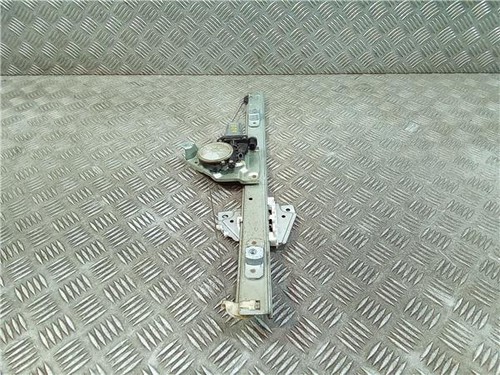 8343065j00 front right window - front,