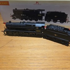 Hornby R3564 BR 2-8-0 Class 8F '48045' With Fowler Tender Oo Guage 