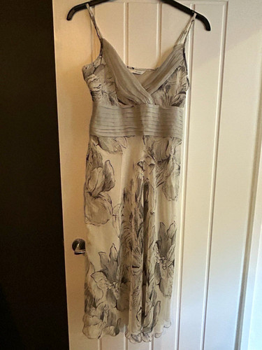 Amaranto grey floral line - amaranto, a-line
