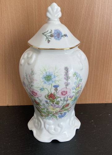 Aynsley wild tudor - aynsley, lidded