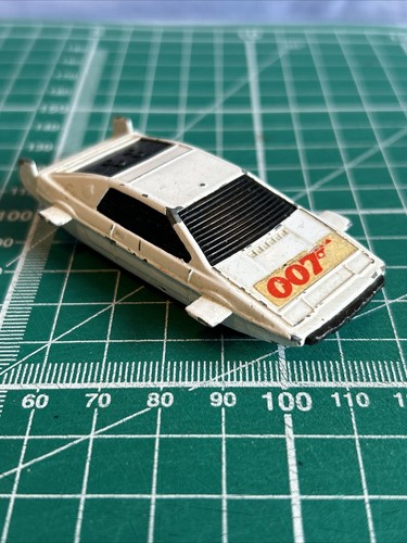 Corgi juniors lotus esprit - lotus,
