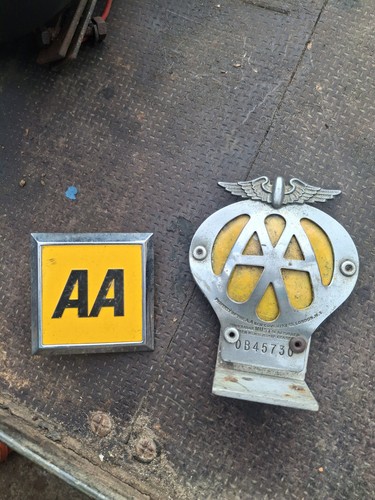 Old vintage badges qty - old,