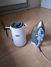 BREVILLE WHITE JUG KETTLE & STEAM IRON