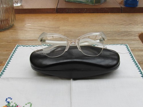 Vintage 1950 cats eye - vintage,