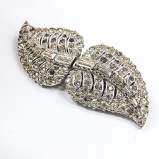 Vintage Art Deco Leaf Duette