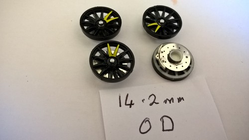 Scalextric wheel black yellow - scalextric,
