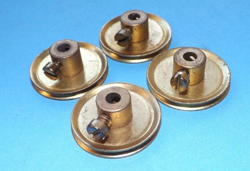 Four meccano pulley - meccano,
