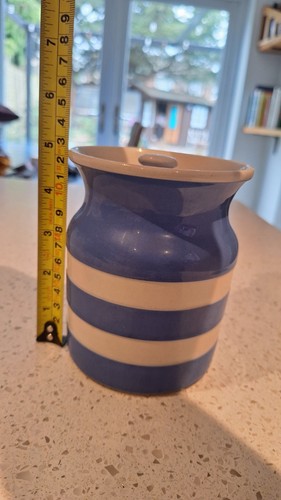 Vntg green cornish ware - t,