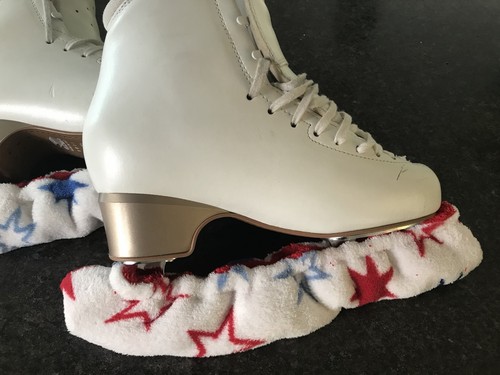 Ice skate soakers figure - figure,