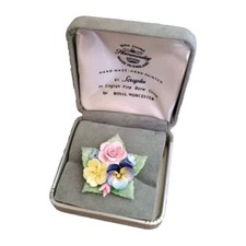 Hammersley 70's Royal Worcester English Fine Bone China Flower Brooch Scruples