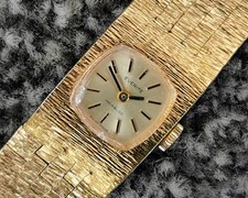 Vintage Everite Swiss Made Watch, 17 Jewels, Cushion Dial, Gold-Plated Bracelet