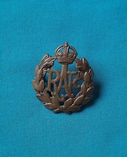 WW 2 era RAF Cap Badge