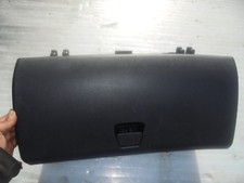 Peugeot 108 glovebox - 3, to