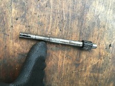 SUZUKI GT380 TACHO DRIVE SHAFT GT380 REV COUNTER DRIVE GEAR SHAFT TACHO DRIVE